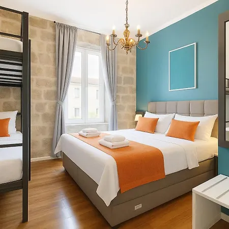 Hostel Habibi Come Tu Silver Gate Diocletians Palac Split