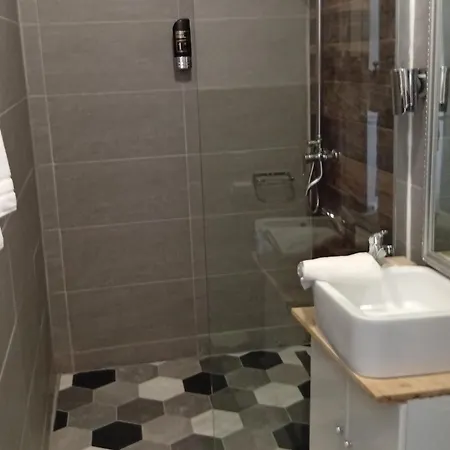 Habibi Tu Silver Gate Diocletians Palac * Σπλιτ