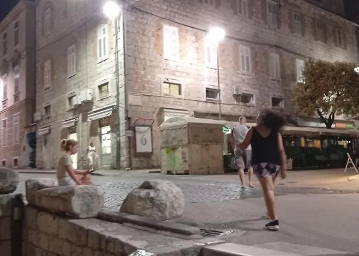 旅馆 Habibi Tu Silver Gate Diocletians Palac 斯普利特