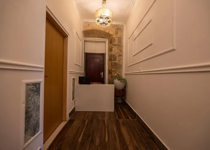 旅馆 Habibi Tu Silver Gate Diocletians Palac