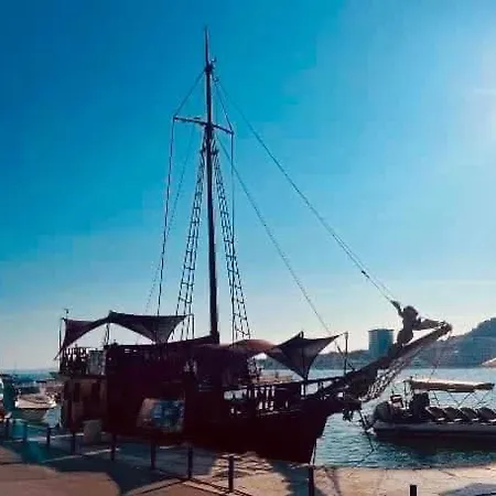 Habibi Tu Silver Gate Diocletians Palac ホステル