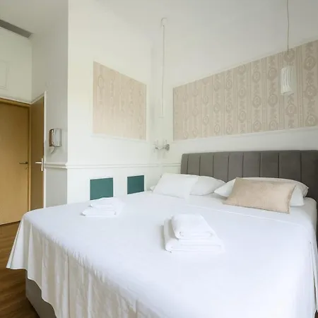 Hostel Habibi Tu Silver Gate Diocletians Palac *