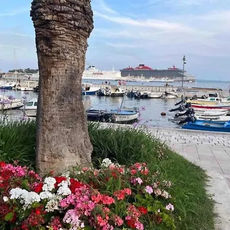 Habibi Tu Silver Gate Diocletians Palac Auberge de jeunesse